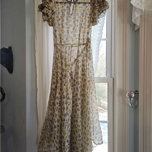 Doen Floret Dress - Picture 1 of 9